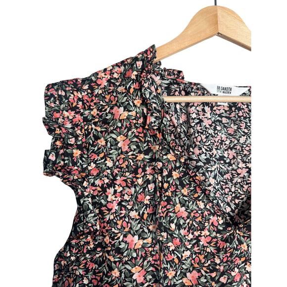BB Dakota Steve Madden Floral Ruffle Sleeve  XXL Tie Front Top - Picture 2 of 6